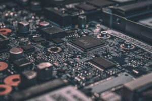 التحكم بجهازك عن بعد بأمان ومجاناً: دليل عملي لدمج Tailscale مع RustDesk